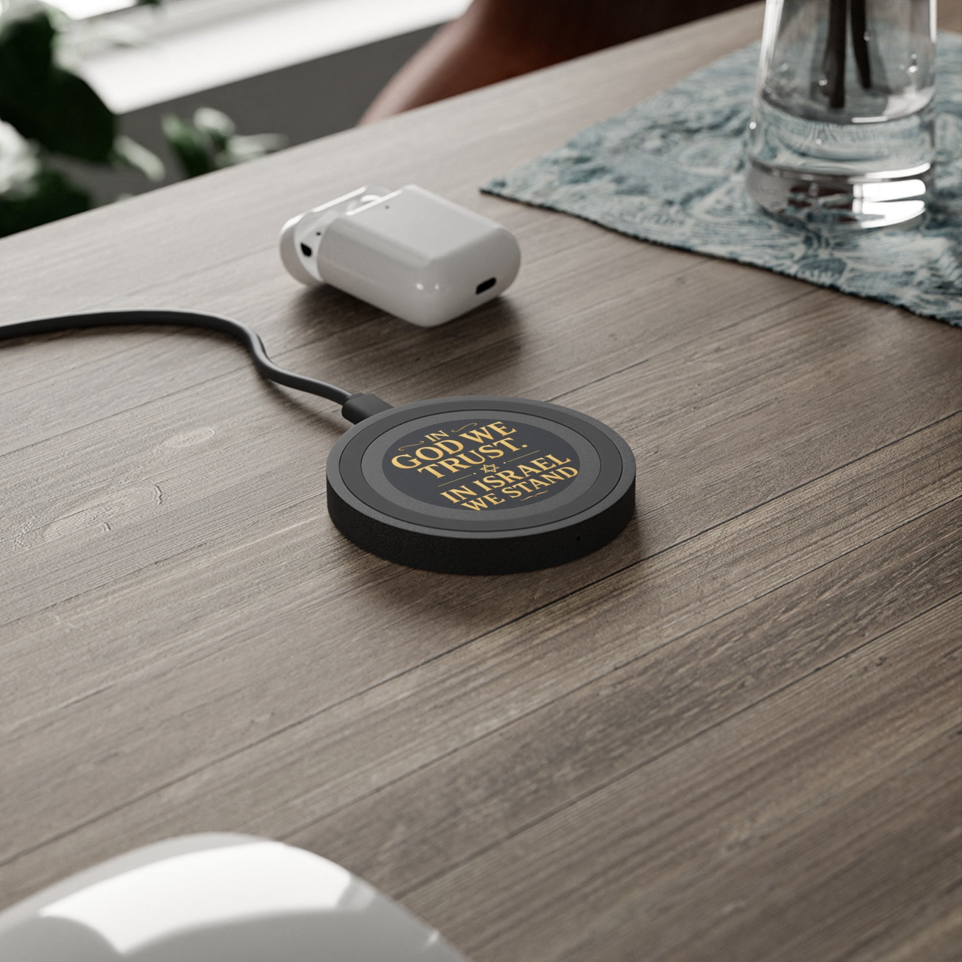 In God With Israel Quake Wireless Charging Pad - American Zionist